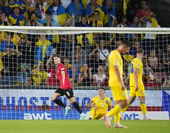 Ukrajina prohrála v Praze s Albánií, Angličané v premiéře pod Carsleym vyhráli