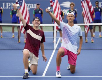 Sedmnáctiletý český tenista Mrva získal na US Open titul v juniorské čtyřhře