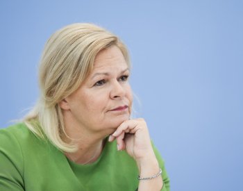 Žádný německý politik podle šéfky vnitra Faeserové nechce stálé kontroly s ČR