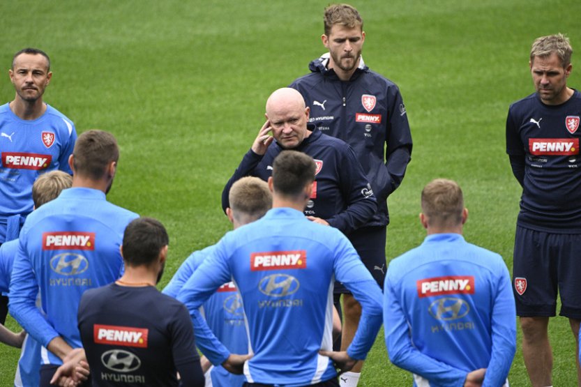 Kouč Hašek ví, že je pod tlakem, věří, že hráči ukážou charakter