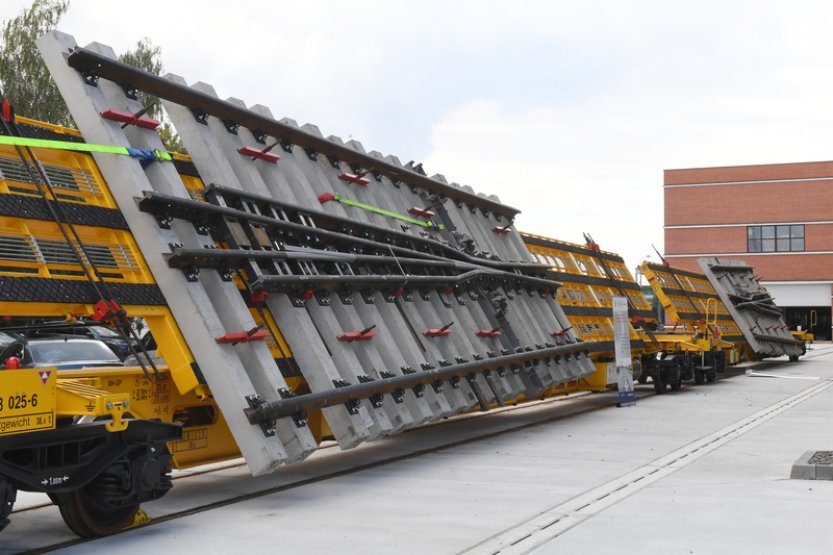 Firma DTVS vyrobila první českou výhybku vhodnou pro vysokorychlostní tratě