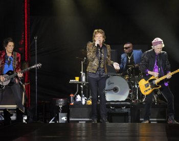 Rolling Stones oznámili vydání nového alba šifrou v reklamě v novinách