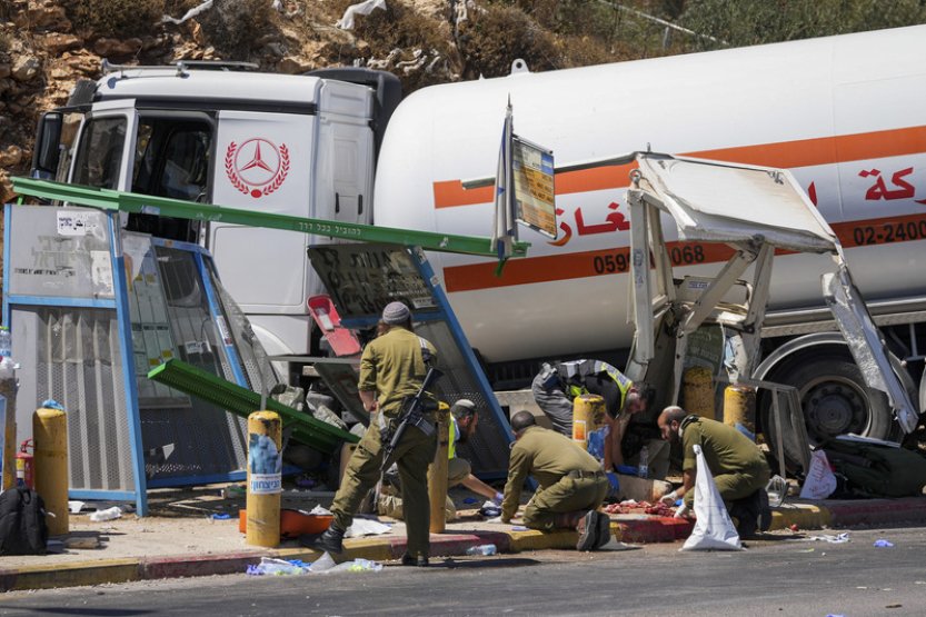 Palestinec na Západním břehu najel do skupiny izraelských vojáků, jednoho zabil