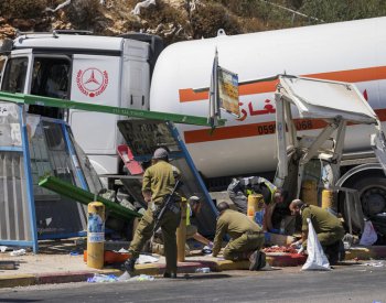 Palestinec na Západním břehu najel do skupiny izraelských vojáků, jednoho zabil