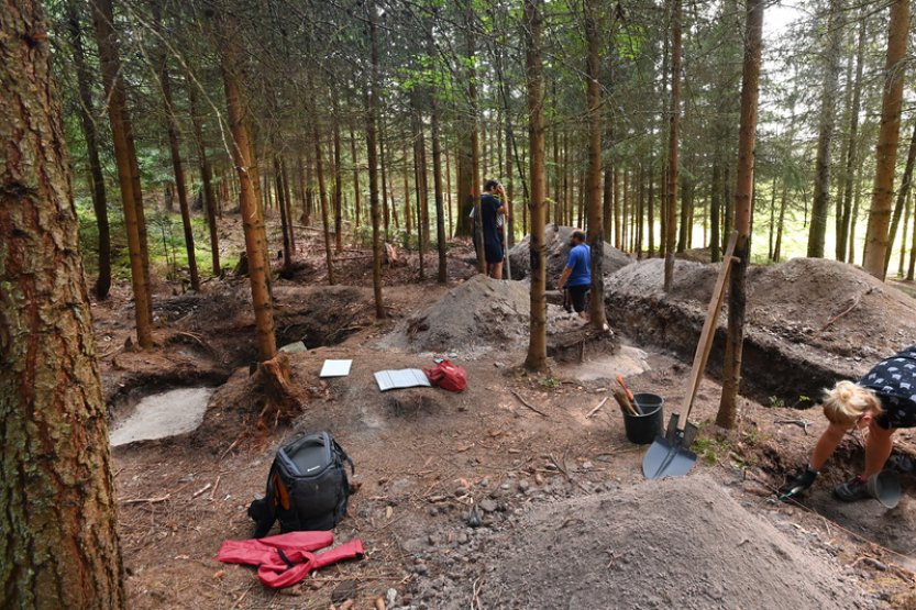 U kostela sv. Mikuláše u Sokolova chtějí archeologové doložit původní osídlení