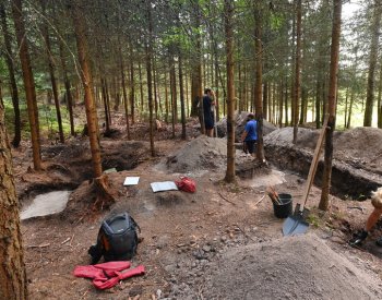 U kostela sv. Mikuláše u Sokolova chtějí archeologové doložit původní osídlení