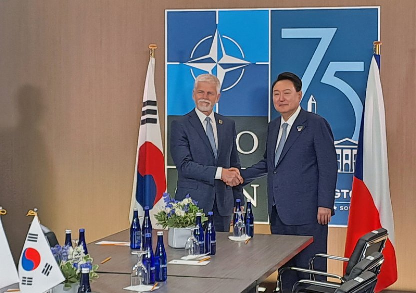 Česko příští týden navštíví jihokorejský prezident, setká se s Pavlem i Fialou