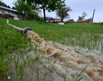 Černozem dokáže zadržet až 350 litrů vody na metr čtvereční