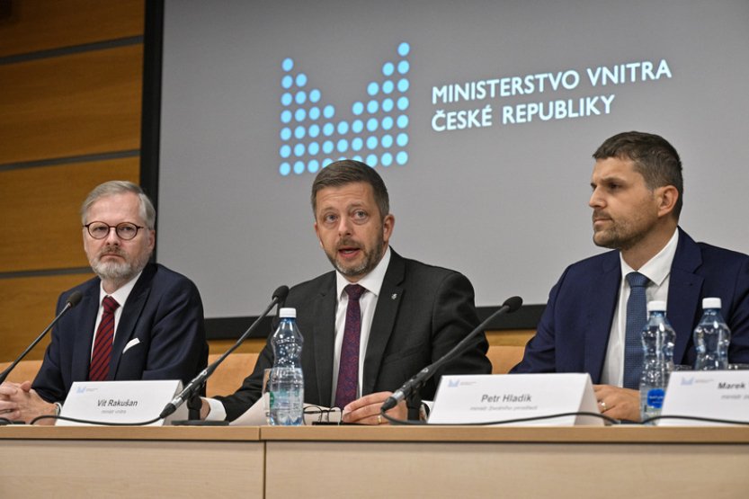 Rakušan: Na povodně je připraveno 100.000 hasičů, posiluje i policie