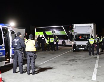 Průzkum: Většina Němců by si přála přísnější pravidla na německých hranicích