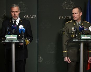 V Praze pokračuje zasedání Vojenského výboru NATO, promluví i Pavel