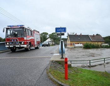 Višňová je odříznutá od Frýdlantska, dopravu zajišťuje evakuační tatra