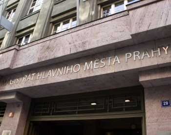 V budovách pražského magistrátu zasahují policisté NCOZ