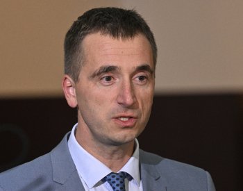 Fiala se ve středu sejde s kandidátem Starostů na ministra průmyslu Vlčkem