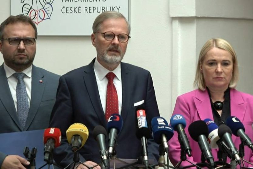 Pavel jmenuje nové šéfy ministerstev pro místní rozvoj a průmyslu v úterý
