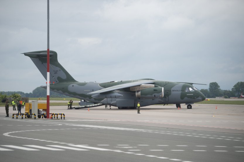 Ministerstvo obrany nakoupí dva transportní letouny Embraer C-390 Millennium
