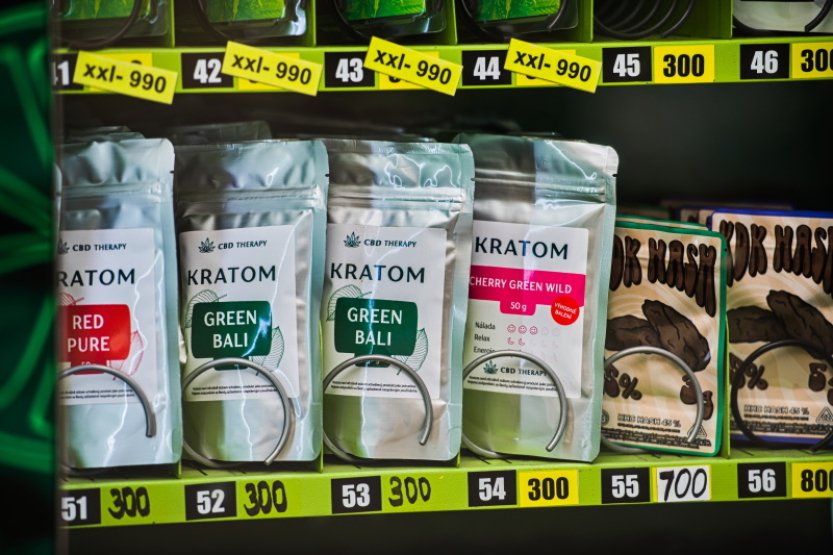 Senát rozhodne o pravidlech pro nakládání s látkami typu kratom