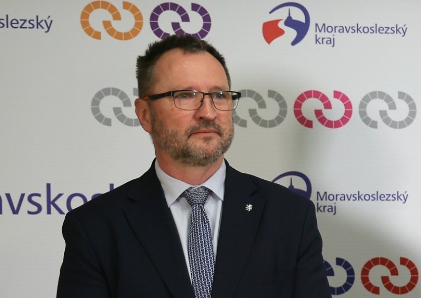 Policie stíhá exnáměstka moravskoslezského hejtmana za zmanipulování zakázek