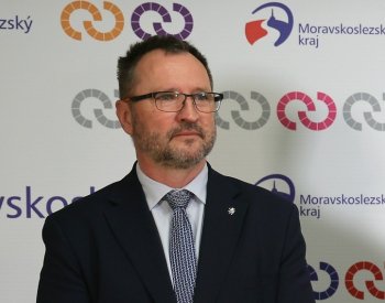 Policie stíhá exnáměstka moravskoslezského hejtmana za zmanipulování zakázek