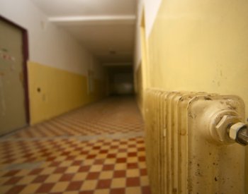Zpráva o bydlení: Ve 160 obcích žije výrazně víc chudých než ve zbytku Česka