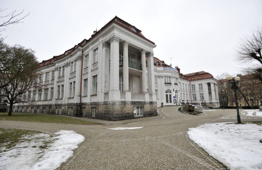 Za stav Alžbětiných lázní vyslechlo vedení města na veřejné debatě kritiku
