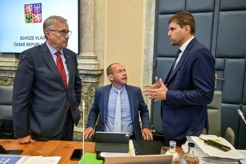 Novelu zavádějící zálohování PET lahví a plechovek vláda schválila