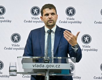 Prezident dnes na Pražském hradě přijme ministra životního prostředí Hladíka