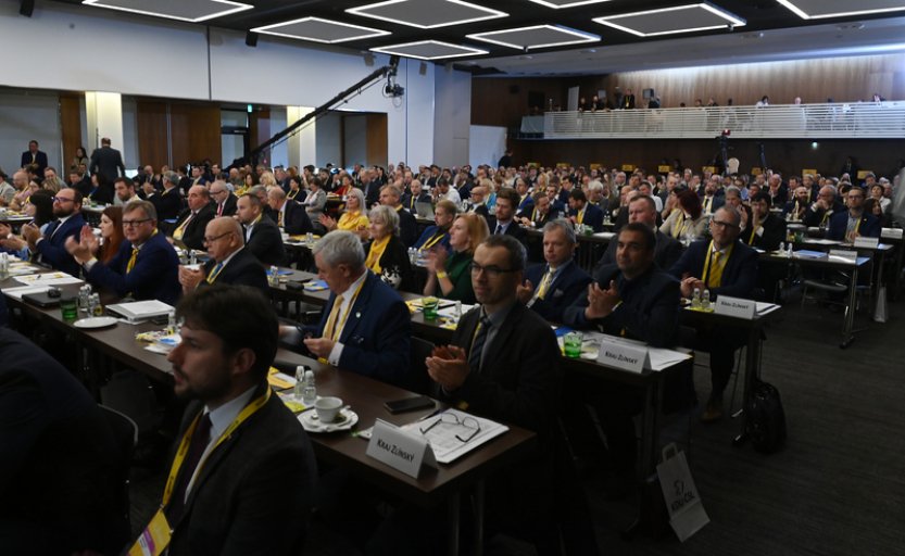 Sjezd lidovců v Olomouci bude pokračovat volbou řadových místopředsedů