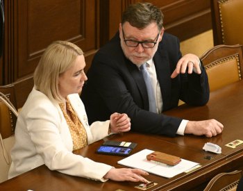 Poslance dnes čeká úvodní kolo debaty o rozpočtu na příští rok