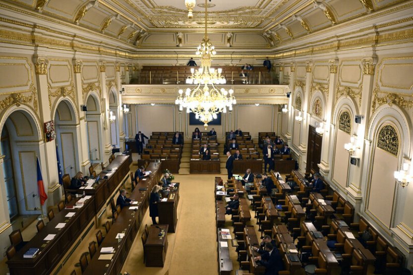 Poslance čeká z podnětu hnutí ANO debata o platech vrcholných politiků