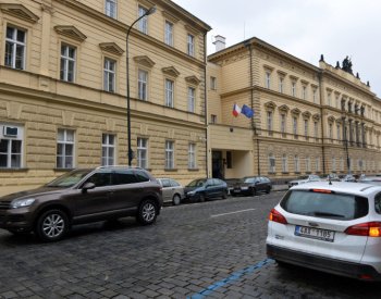 Odboráři uspořádají kvůli platům protest před ministerstvem spravedlnosti