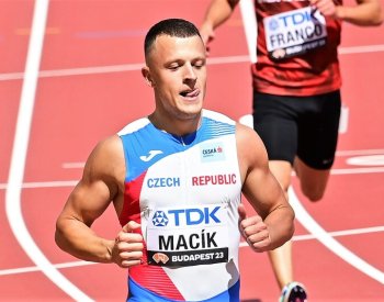 Dálkaře Jušku čeká finále MS, sprintera Macíka semifinále na 200 metrů