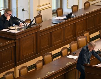 Poslanci budou pokračovat ve schvalování sporné reformy důchodů