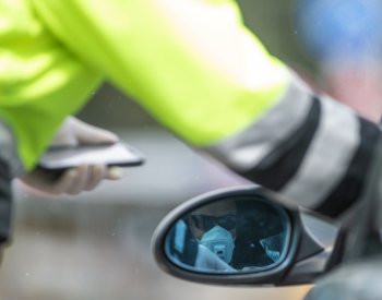 Opilý muž v Brně nadýchal 5,38 promile, strážníkům nejdříve nestačil ani tester