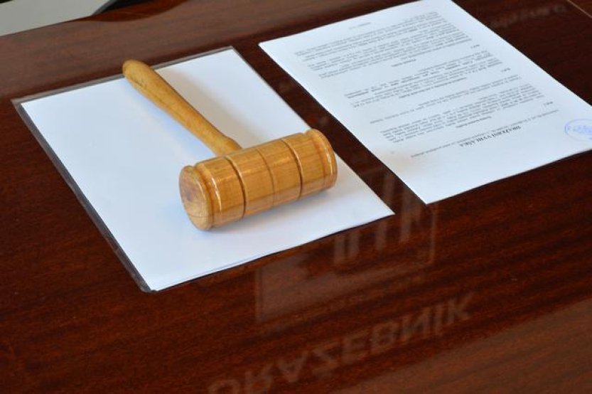 Pětitisícová bankovka byla vydražena za rekordních skoro 26 milionů Kč