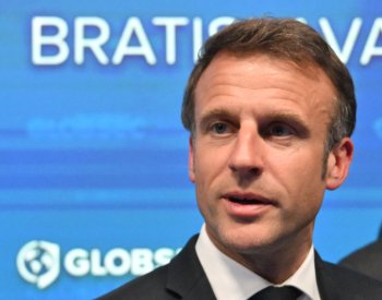 Macron: Válka na Ukrajině zdaleka ještě neskončila, Rusko zemi ale nedobyde