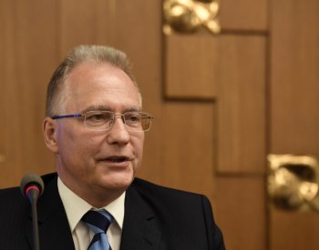 Svět je podle šéfa BIS Koudelky svědkem globalizace zla