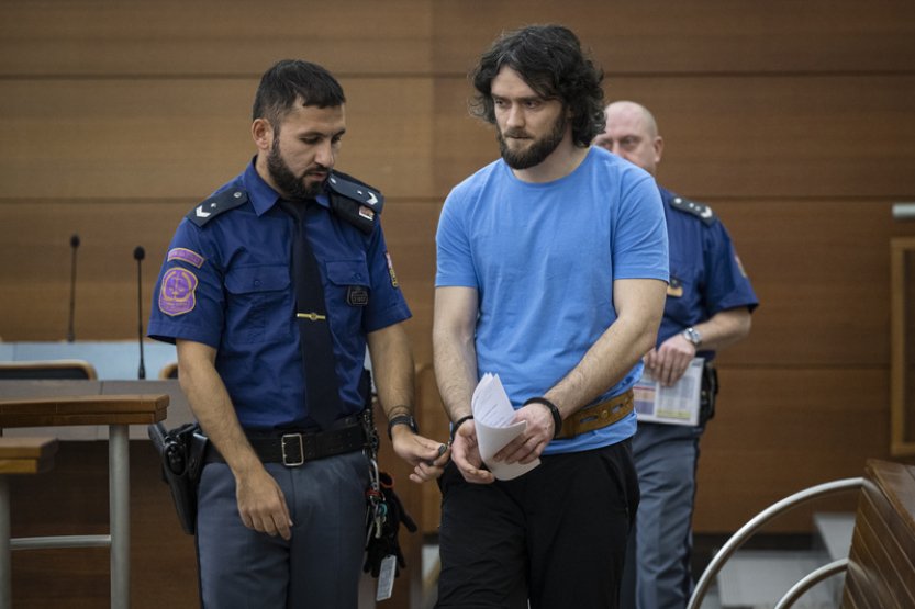 Muž obžalovaný ze zapálení baru v Liberci s 15 zraněnými se přiznal jen částečně