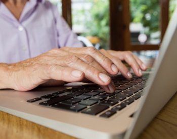 VZP varuje před falešnými e-maily slibujícími vrácení přeplatků