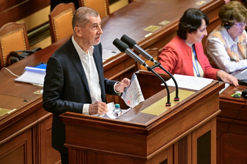 Babiš navrhl Sněmovně projednat psychický stav premiéra Fialy