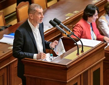 Babiš navrhl Sněmovně projednat psychický stav premiéra Fialy
