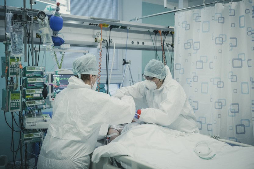 Expert: Lidí, kteří mají v ČR po covidu vážné následky, jsou zřejmě vyšší stovky