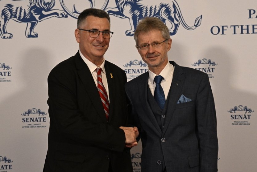 Vystrčil: Česko podporuje právo Izraele na obranu a obecně i mezinárodní právo