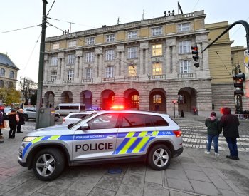 Muž dopadený kvůli tomu, že na fakultě mluvil o střelbě, nebyl ozbrojený