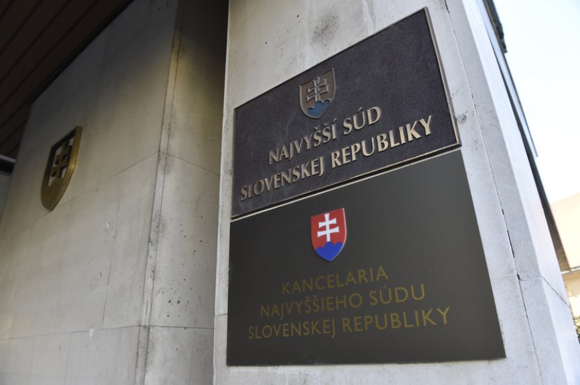 Ve sporech ohledně StB je třeba žalovat přímo stát, rozhodl slovenský soud