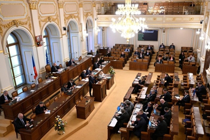 Poslanci by měli schvalovat pravidla regulace trhu s kryptoaktivy