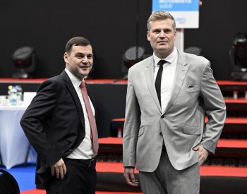 Macinka se vymezil proti levicovým pokrokářům, představil základní desatero