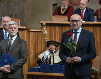 Bek by s prezidentem Pavlem mohl řešit financování nepedagogů i novely zákonů