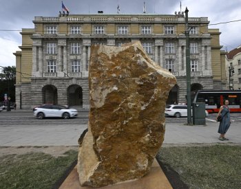 Rok od útoku na Filozofické fakultě UK připomene pieta, koncert a mše