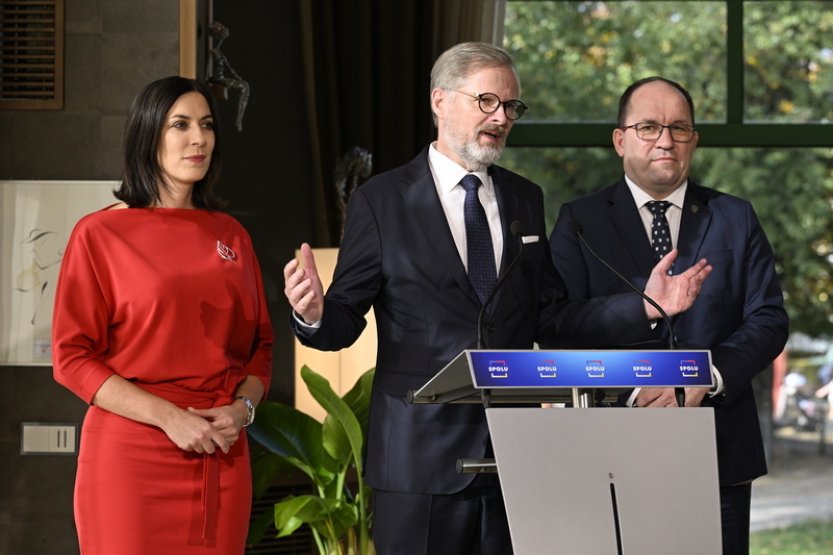 Fiala: Rok 2025 bude rokem rozhodnutí mj. o zakotvení Česka na Západě
